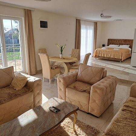 Dina Lux Apartman Jagodina Dış mekan fotoğraf